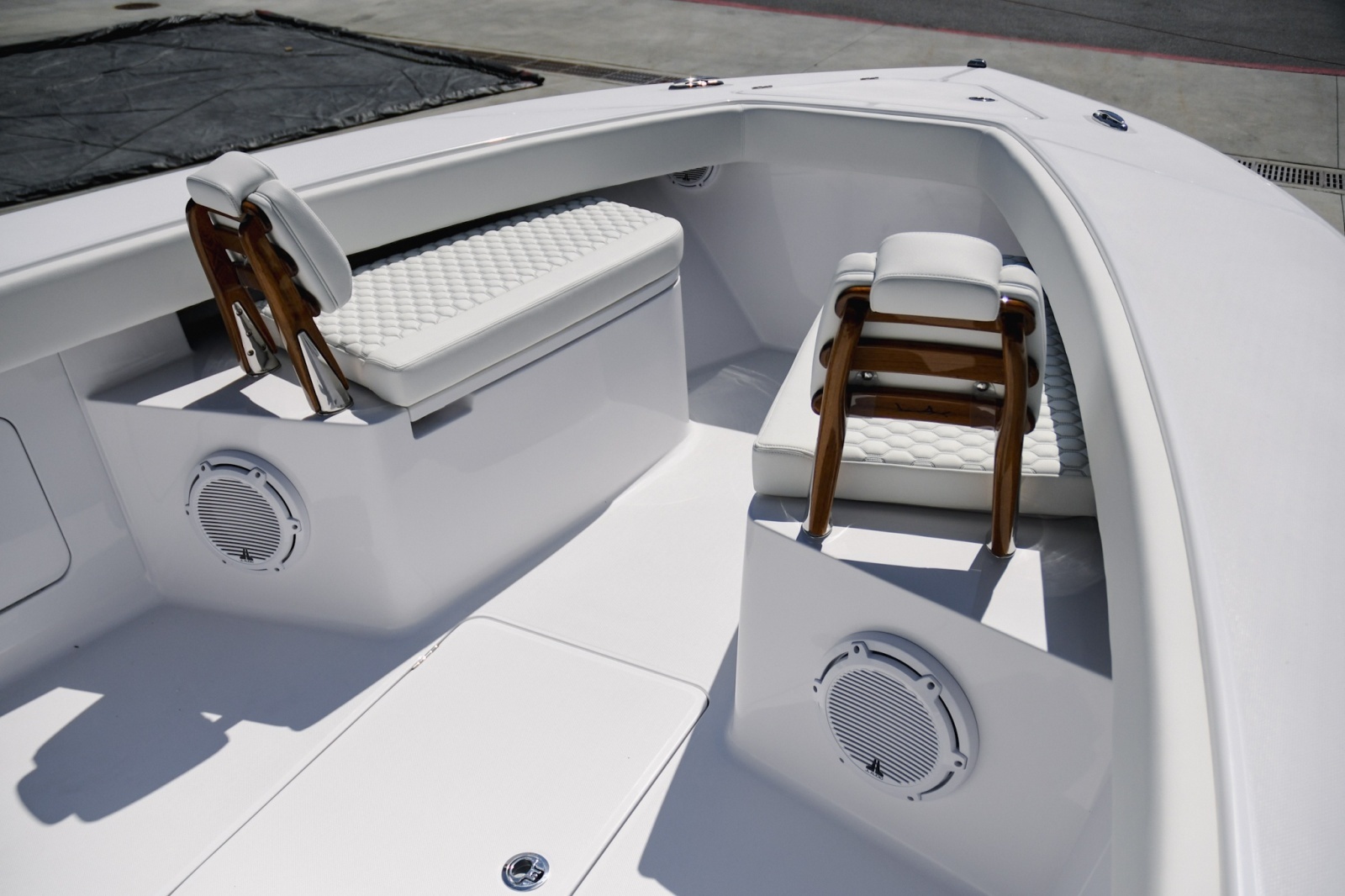 32ft Jupiter Yacht For Sale