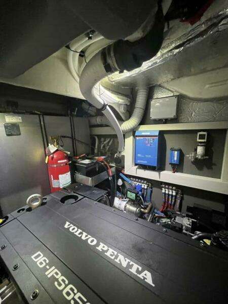 GRATITUDE 48ft Absolute Yacht For Sale