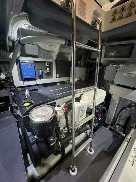 GRATITUDE 48ft Absolute Yacht For Sale