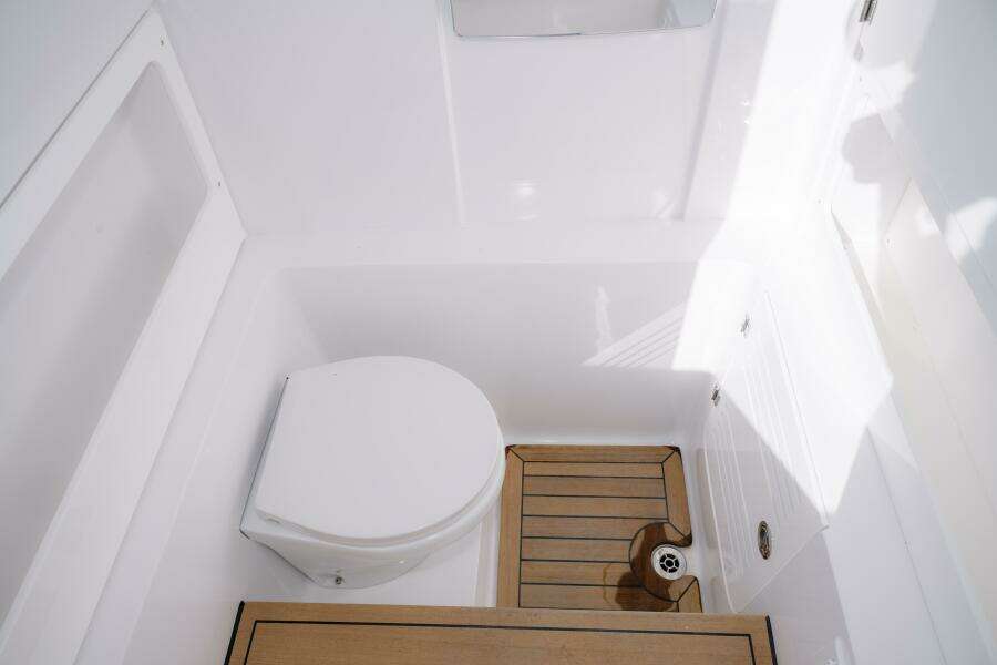 34ft Jupiter Yacht For Sale