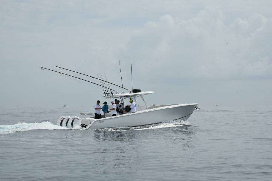 38ft Jupiter Yacht For Sale