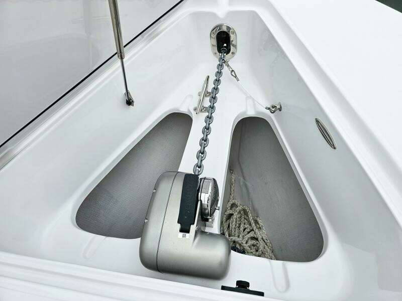 38ft Jupiter Yacht For Sale