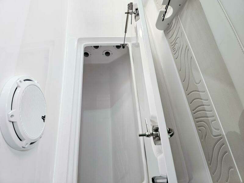 38ft Jupiter Yacht For Sale