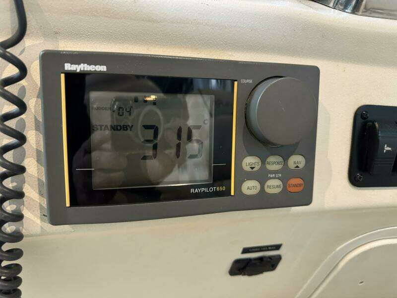 34ft Sea Ray Yacht For Sale