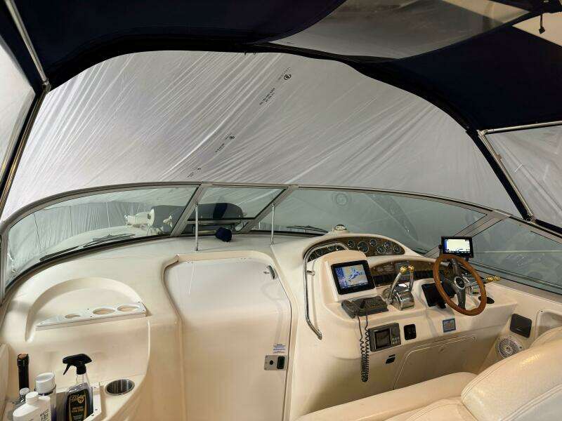 34ft Sea Ray Yacht For Sale