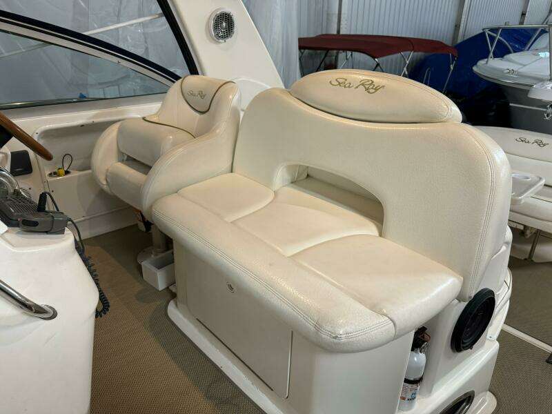 34ft Sea Ray Yacht For Sale