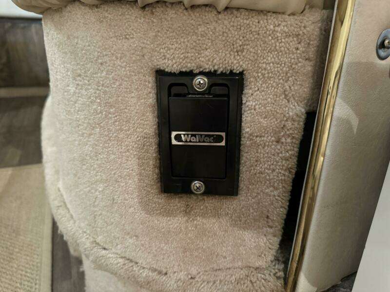 34ft Sea Ray Yacht For Sale