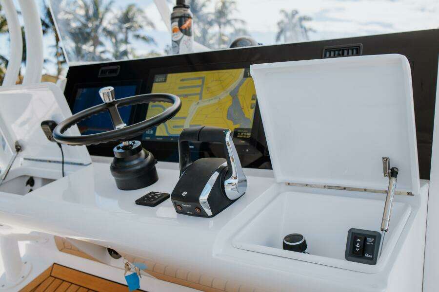 40ft Jupiter Yacht For Sale