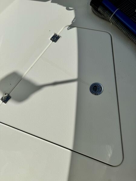 27' 2018 Young Boats 27