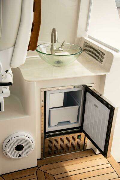 41ft Jupiter Yacht For Sale