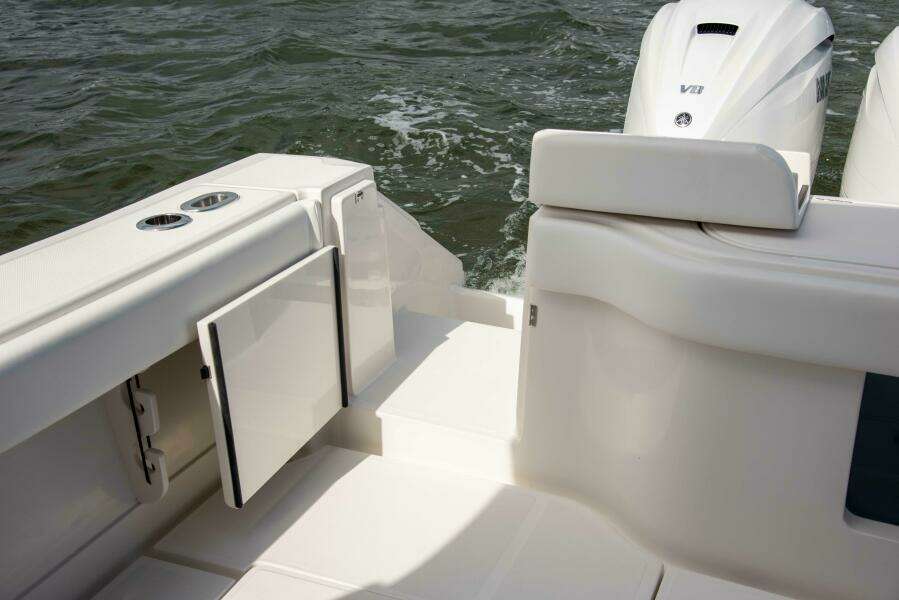 41ft Jupiter Yacht For Sale