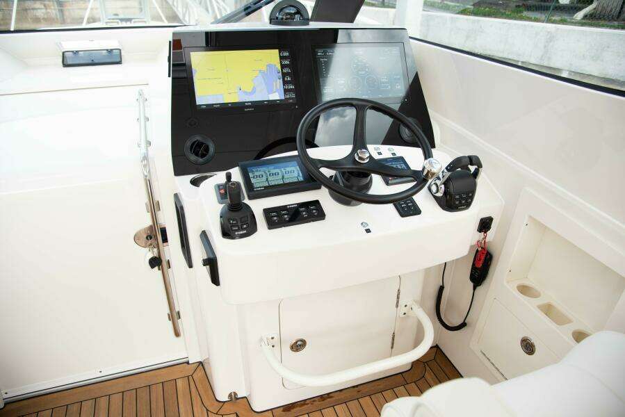 41ft Jupiter Yacht For Sale