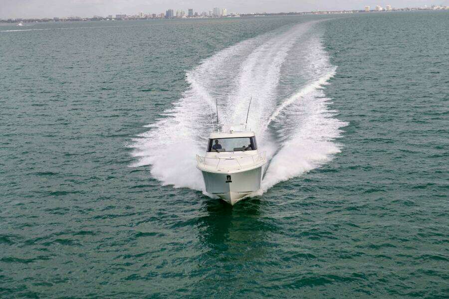 41ft Jupiter Yacht For Sale