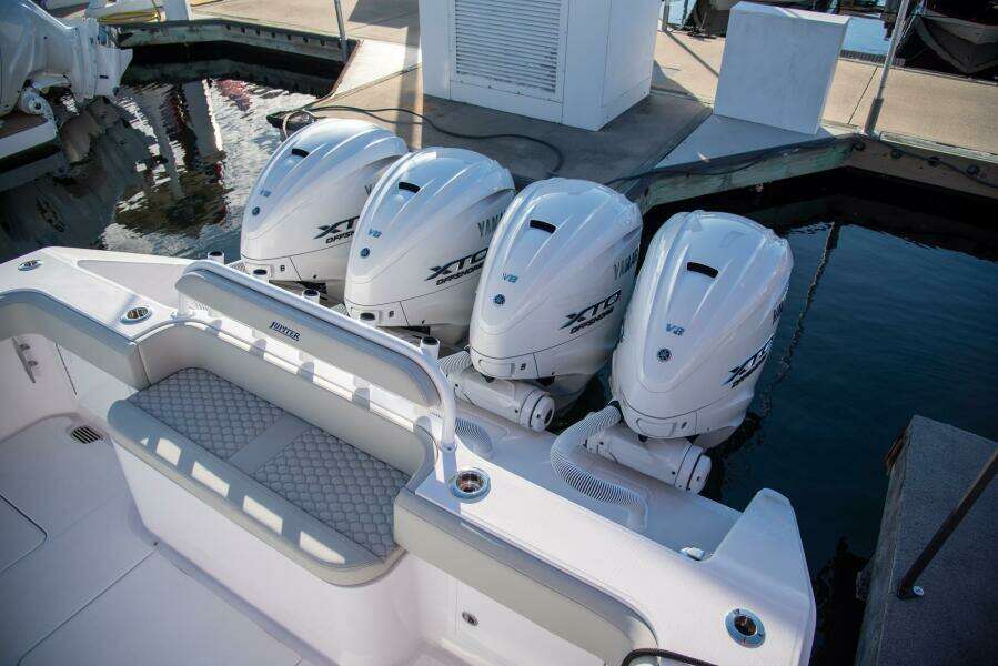 43ft Jupiter Yacht For Sale