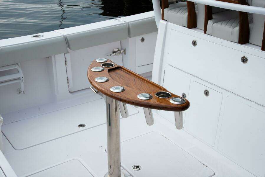 43ft Jupiter Yacht For Sale