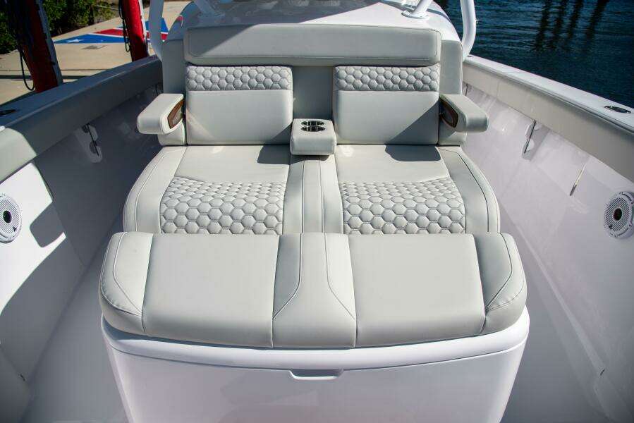 43ft Jupiter Yacht For Sale