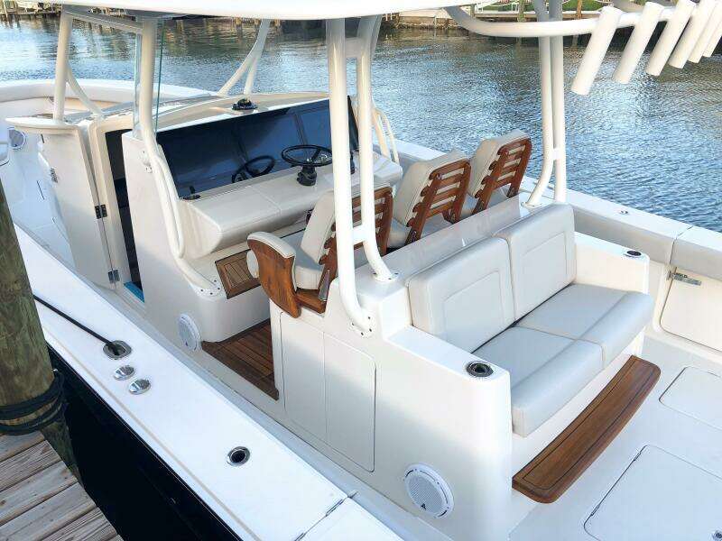 43ft Jupiter Yacht For Sale