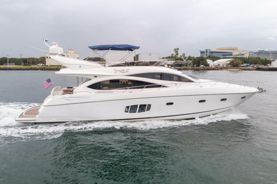 70' 2008 Sunseeker Manhattan 70