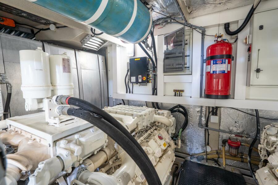 70' 2008 Sunseeker Manhattan 70