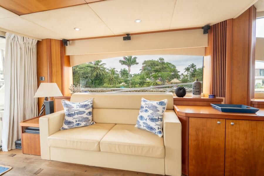 70' 2008 Sunseeker Manhattan 70