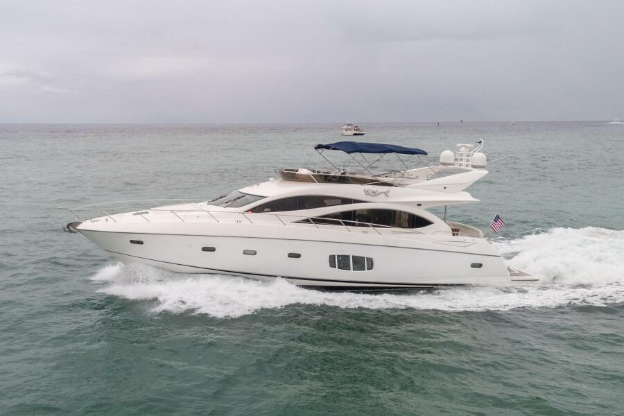70' 2008 Sunseeker Manhattan 70