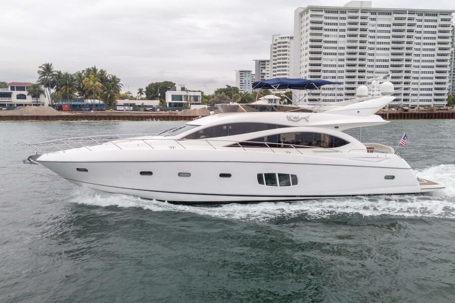 70' 2008 Sunseeker Manhattan 70