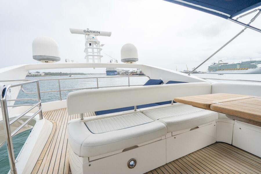 70' 2008 Sunseeker Manhattan 70