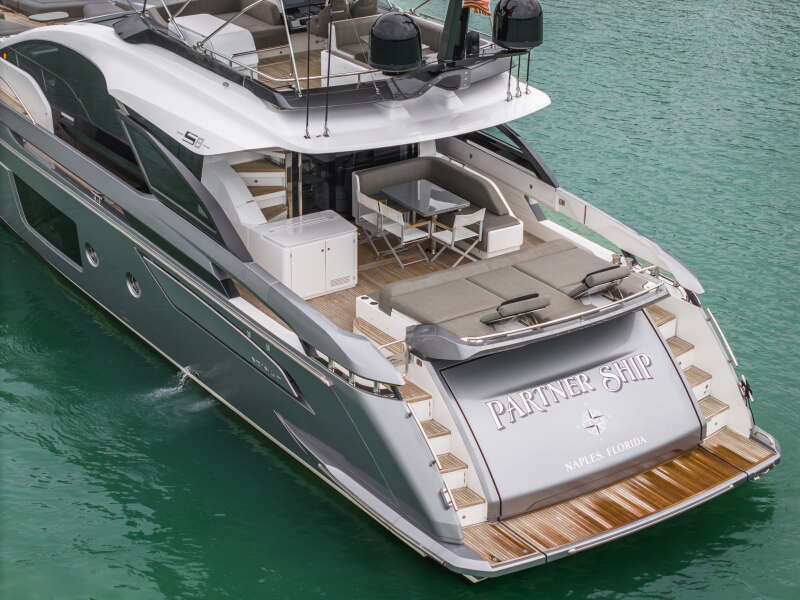 80ft Azimut Yacht For Sale
