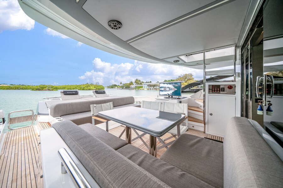 80ft Azimut Yacht For Sale