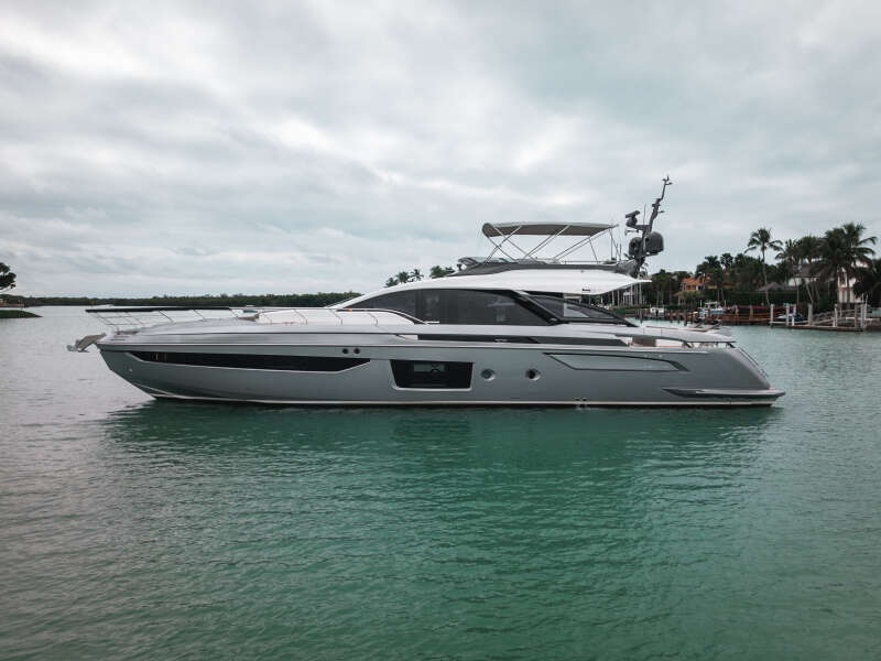 80ft Azimut Yacht For Sale