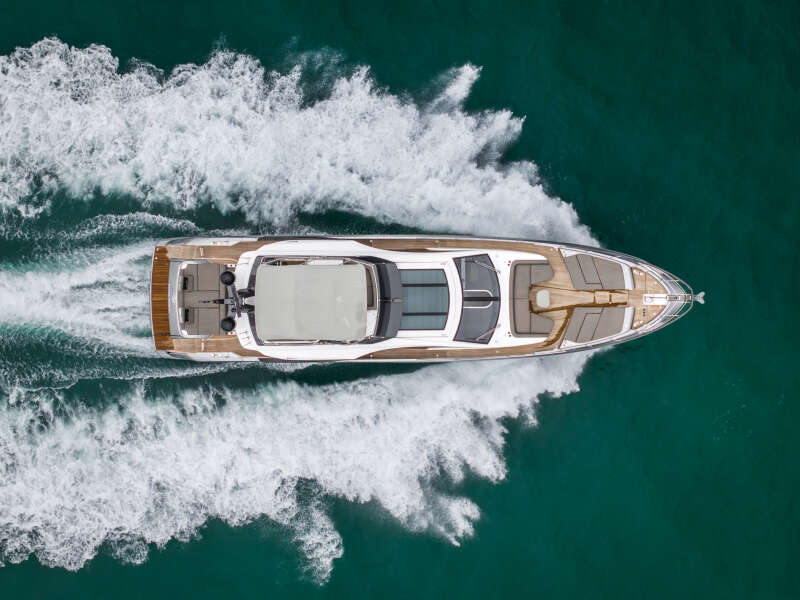 80ft Azimut Yacht For Sale