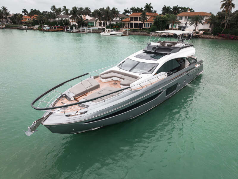 80ft Azimut Yacht For Sale