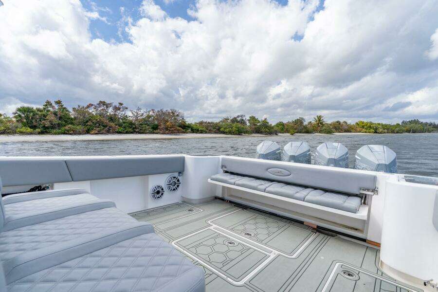 BRAMATE 41ft BlackWater Yacht For Sale
