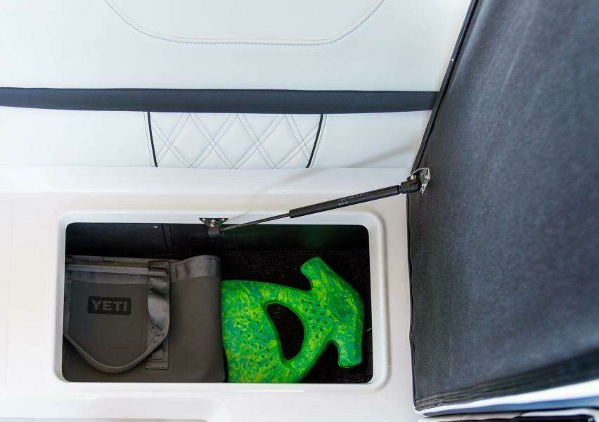 22ft Regal Yacht For Sale