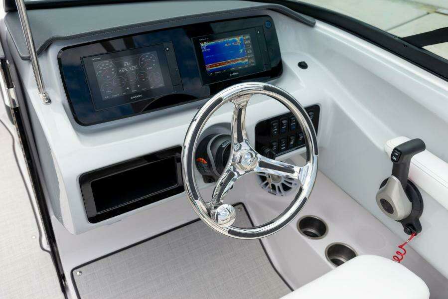 22ft Regal Yacht For Sale