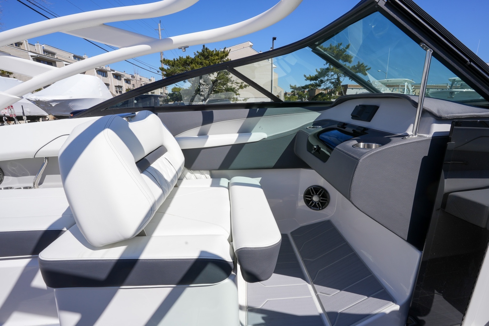 22ft Regal Yacht For Sale