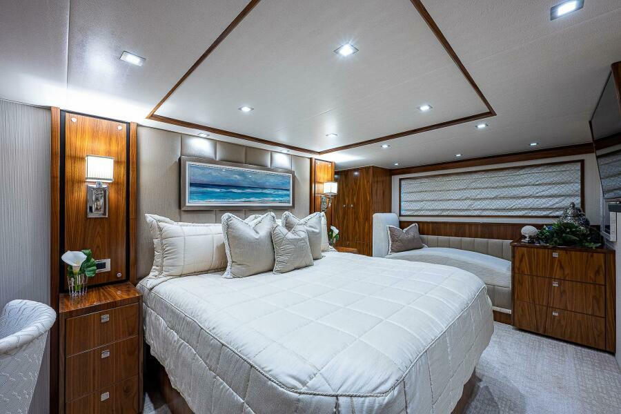 75' 2017 Viking 75 Motoryacht