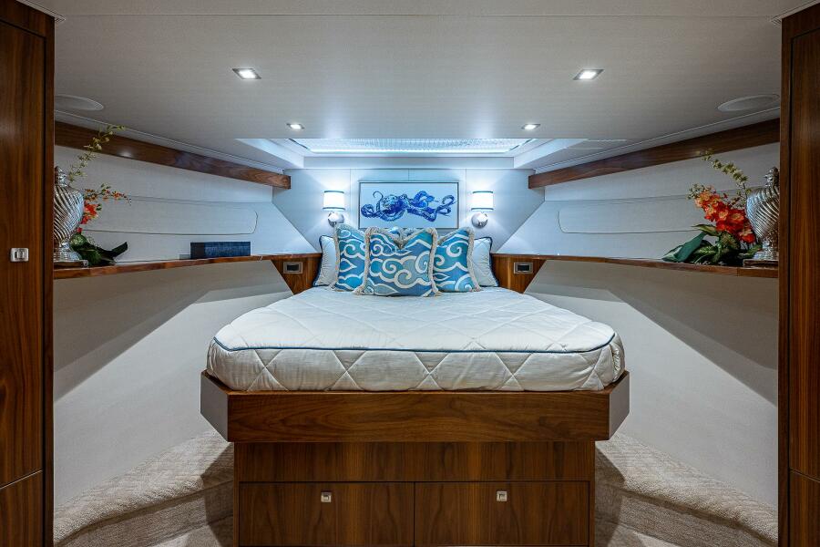 75' 2017 Viking 75 Motoryacht