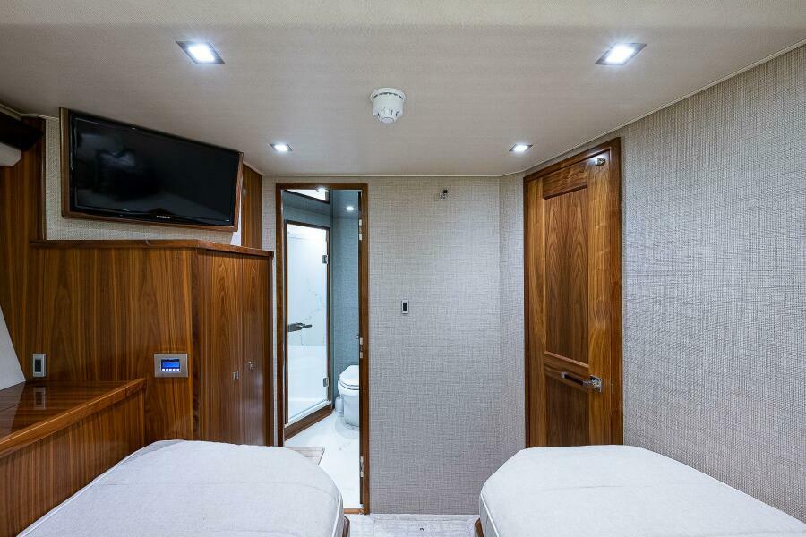 75' 2017 Viking 75 Motoryacht