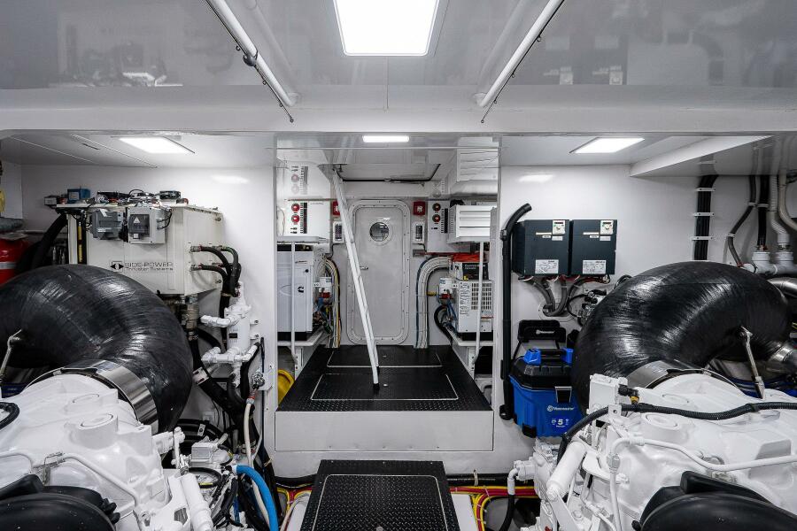 75' 2017 Viking 75 Motoryacht