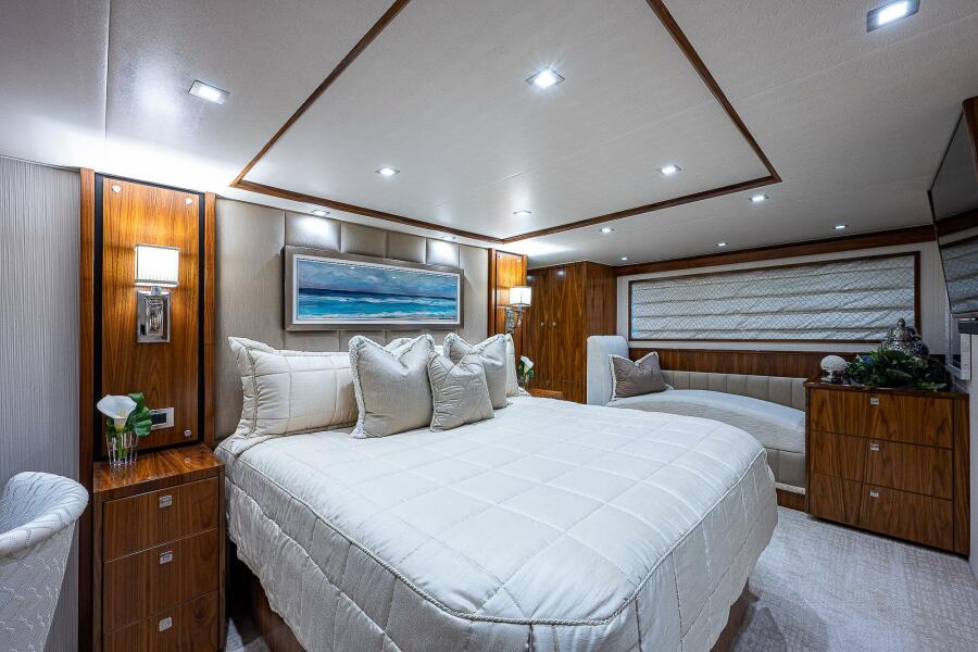 75' 2017 Viking 75 Motoryacht