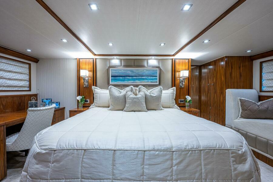 75' 2017 Viking 75 Motoryacht