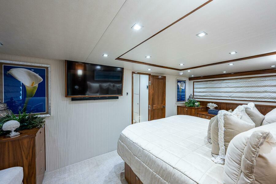 75' 2017 Viking 75 Motoryacht