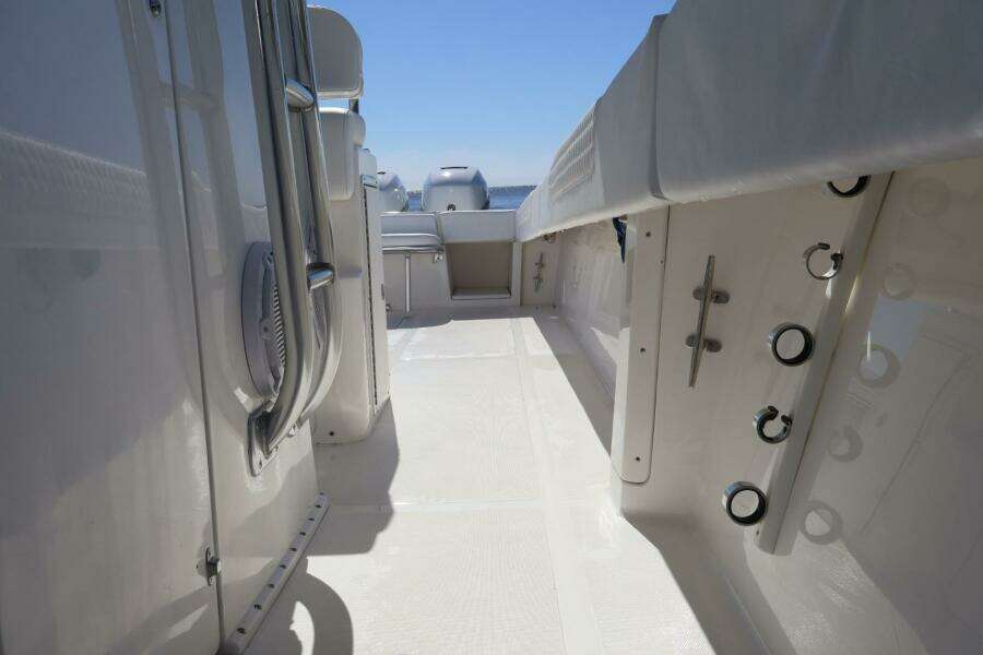 39ft Venture Yacht For Sale