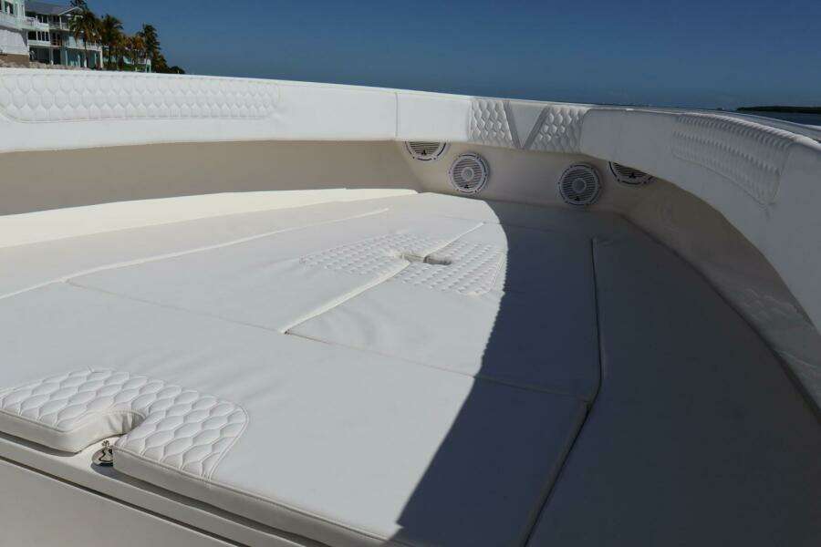 39ft Venture Yacht For Sale