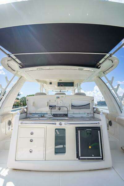 42ft Boston Whaler Yacht For Sale