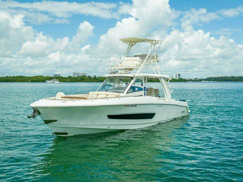 42ft Boston Whaler Yacht For Sale