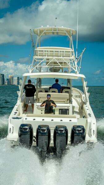 42ft Boston Whaler Yacht For Sale