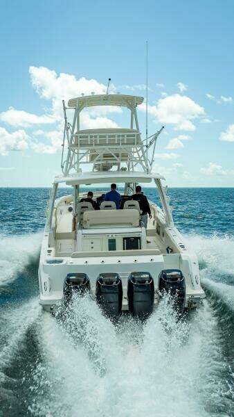 42ft Boston Whaler Yacht For Sale