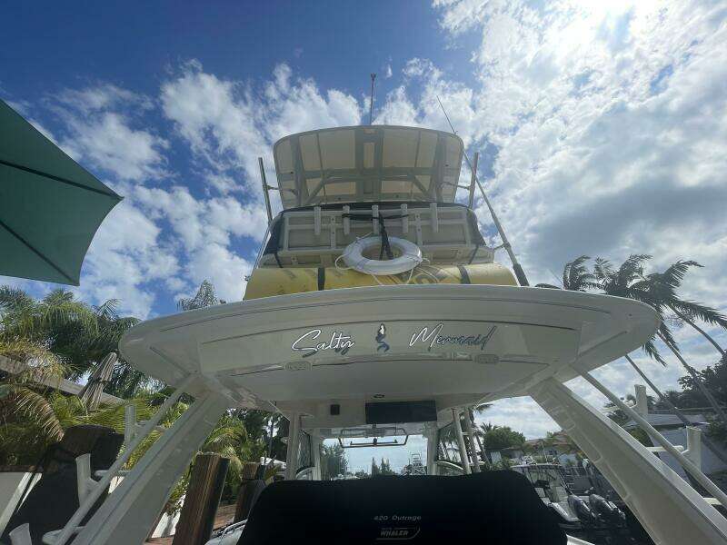 42ft Boston Whaler Yacht For Sale